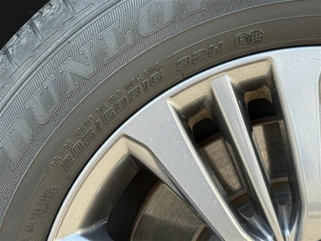 TOYOTA VOXY HYBRID 2022 Image 31