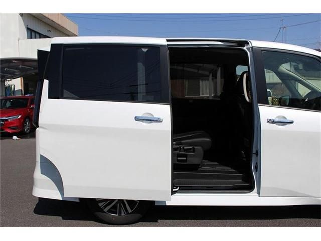 NISSAN SERENA  WG 2024 Image 31