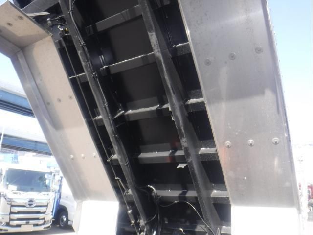 MITSUBISHI FUSOU SUPER GREAT 2024 Image 31