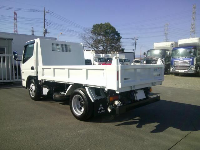 MITSUBISHI CANTER 2025 Image 31
