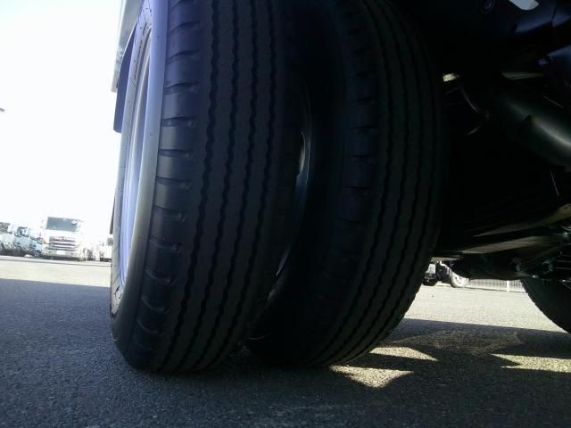 MITSUBISHI CANTER 2025 Image 31