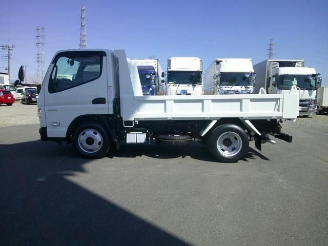 MITSUBISHI CANTER 2025 Image 31