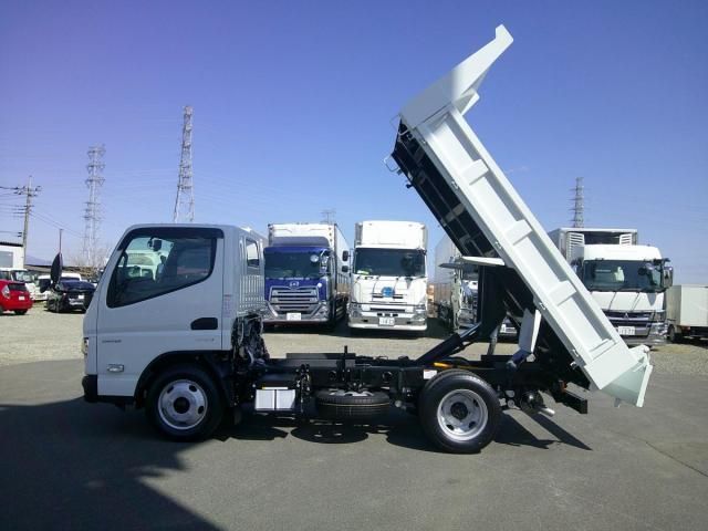 MITSUBISHI CANTER 2025 Image 31