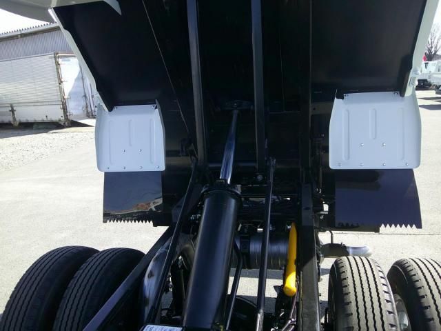 MITSUBISHI CANTER 2025 Image 31