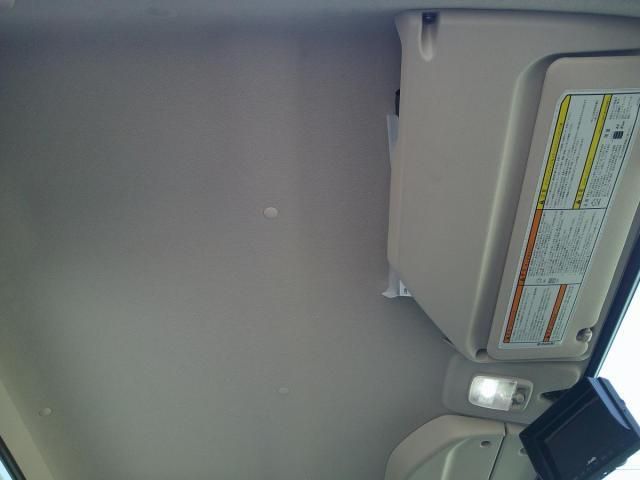 MITSUBISHI CANTER 2025 Image 31