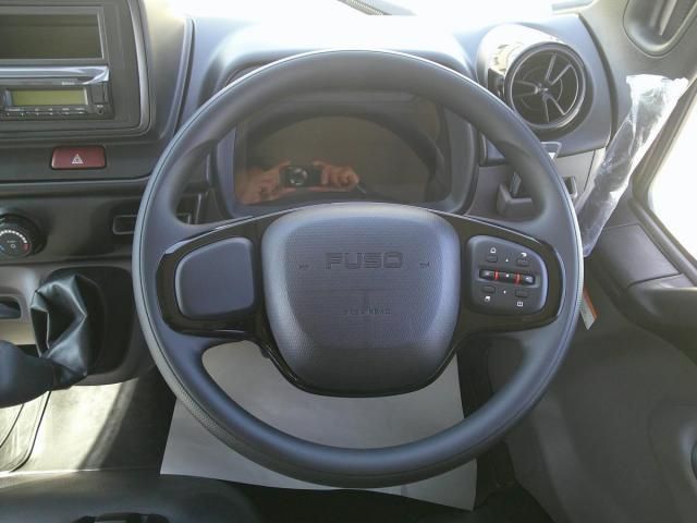 MITSUBISHI CANTER 2025 Image 31