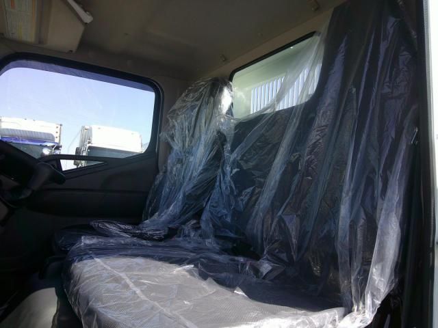 MITSUBISHI CANTER 2025 Image 31