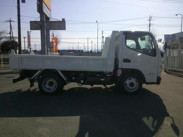 MITSUBISHI CANTER 2025 Image 31