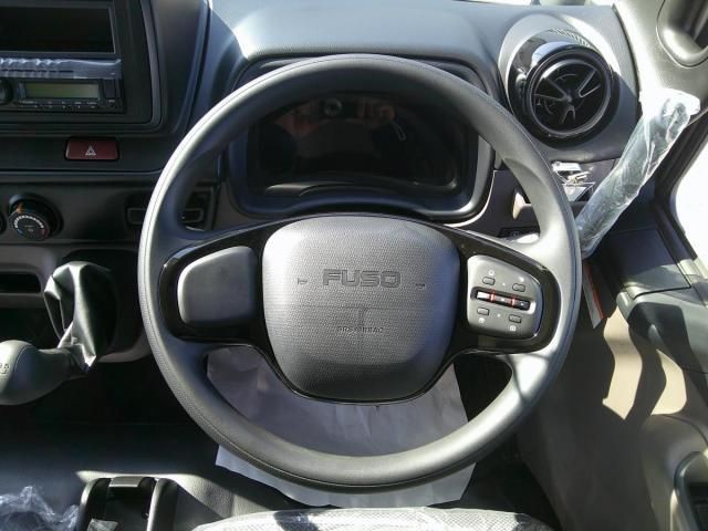 MITSUBISHI CANTER 2025 Image 31