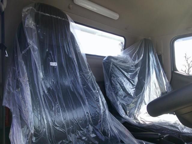 MITSUBISHI CANTER 2025 Image 31