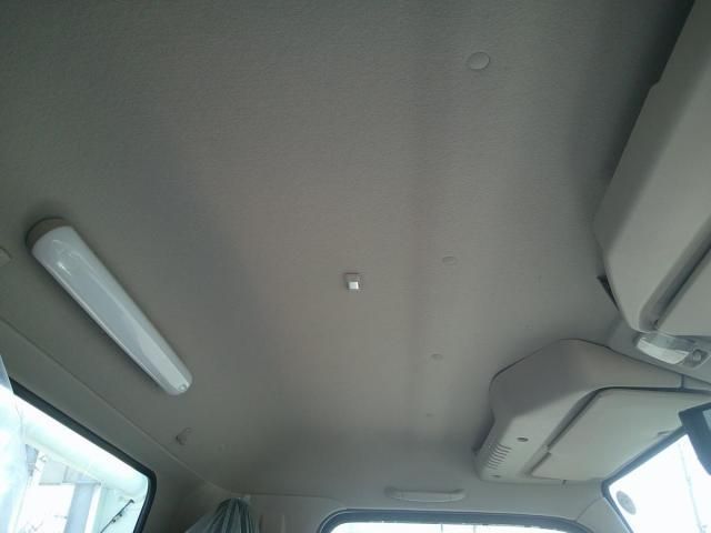 MITSUBISHI CANTER 2025 Image 31