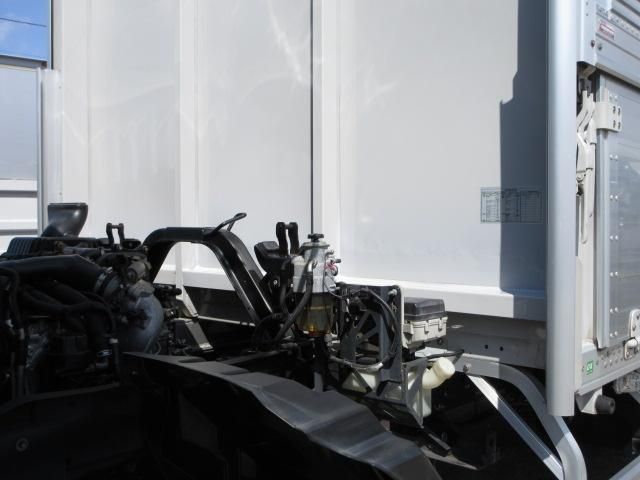 ISUZU FORWARD 2019 Image 31