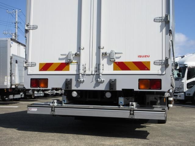 ISUZU FORWARD 2019 Image 31