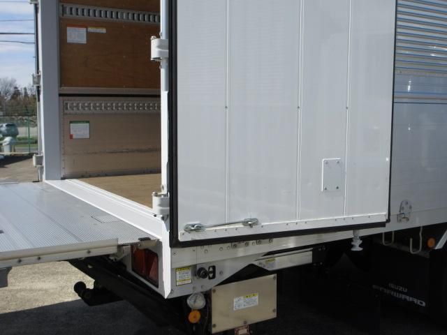 ISUZU FORWARD 2019 Image 31