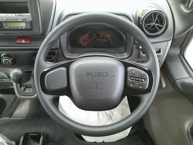 MITSUBISHI CANTER 2025 Image 31