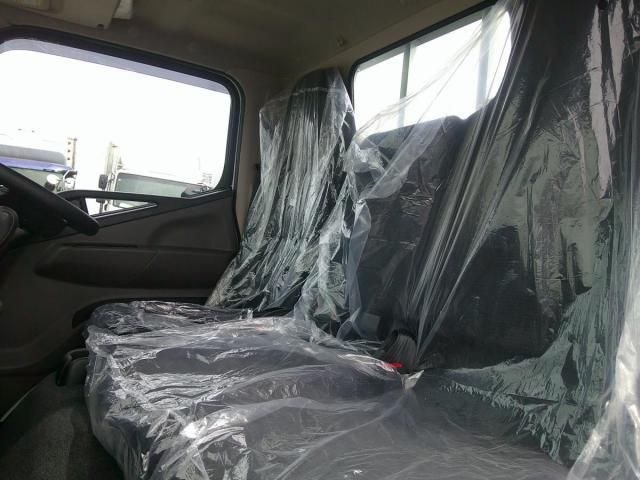 MITSUBISHI CANTER 2025 Image 31