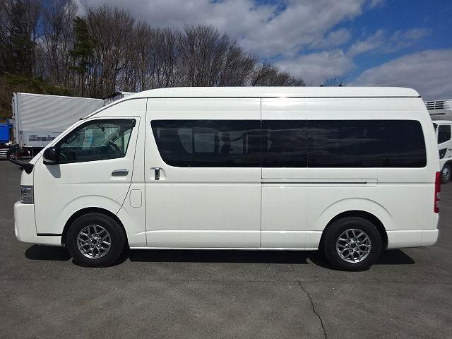 TOYOTA HIACE 2017 Image 31