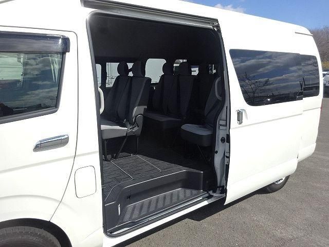 TOYOTA HIACE 2017 Image 31
