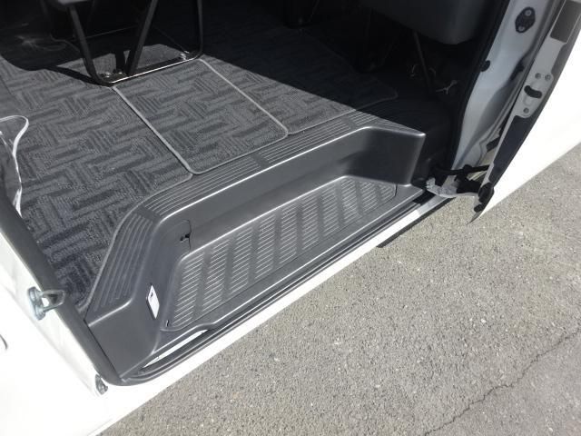 TOYOTA HIACE 2017 Image 31