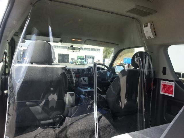 TOYOTA HIACE 2017 Image 31
