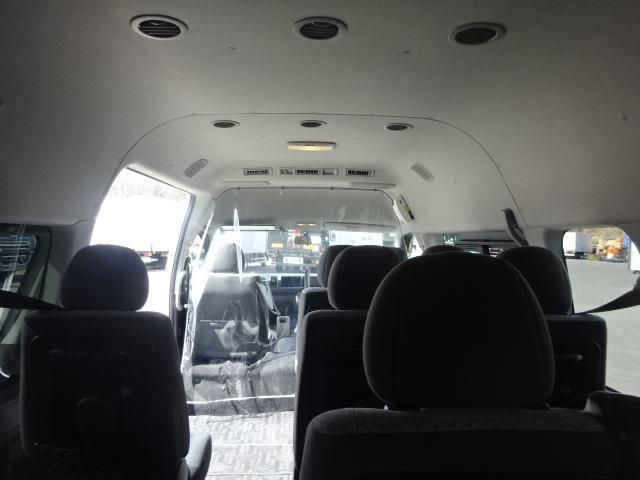 TOYOTA HIACE 2017 Image 31