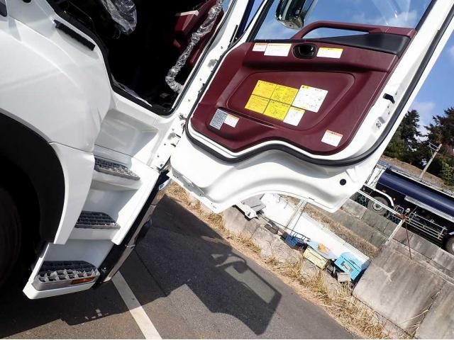 MITSUBISHI FUSOU SUPER GREAT 2025 Image 31