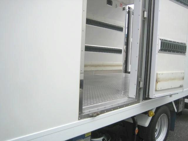 ISUZU ELF 2016 Image 31