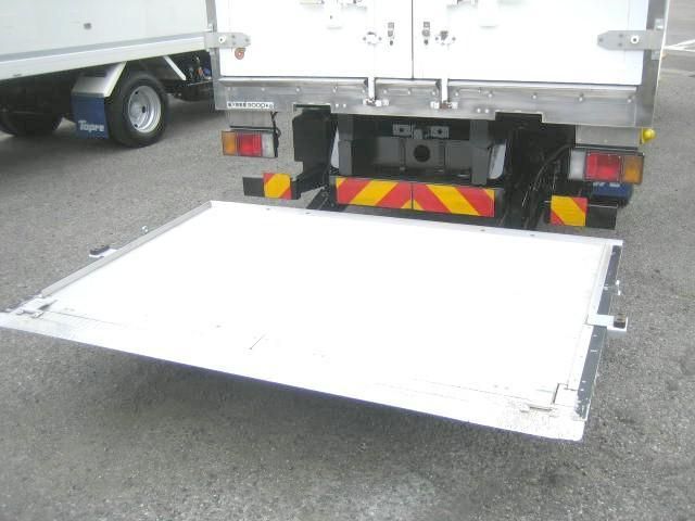 ISUZU ELF 2016 Image 31