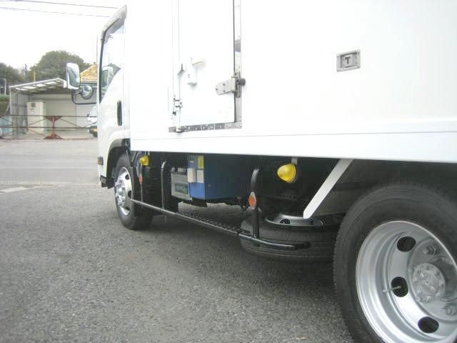 ISUZU ELF 2016 Image 31