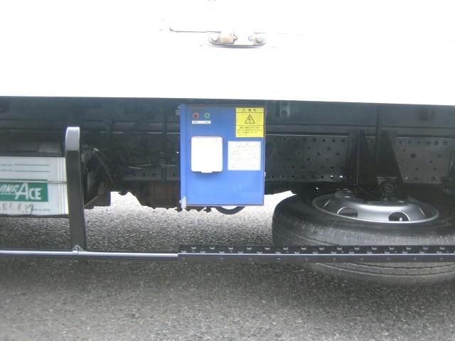 ISUZU ELF 2016 Image 31