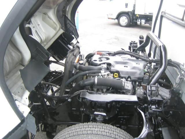 ISUZU ELF 2016 Image 31