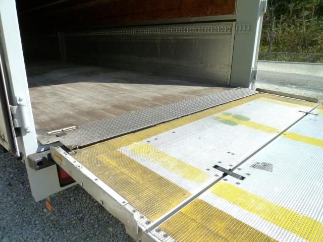 ISUZU GIGA 2016 Image 31