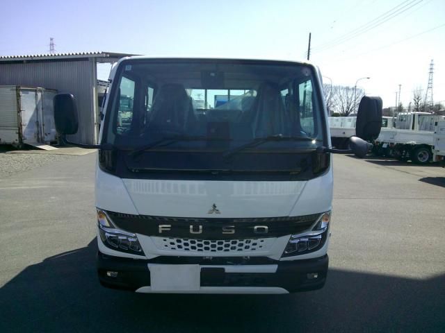 MITSUBISHI CANTER 2025 Image 31