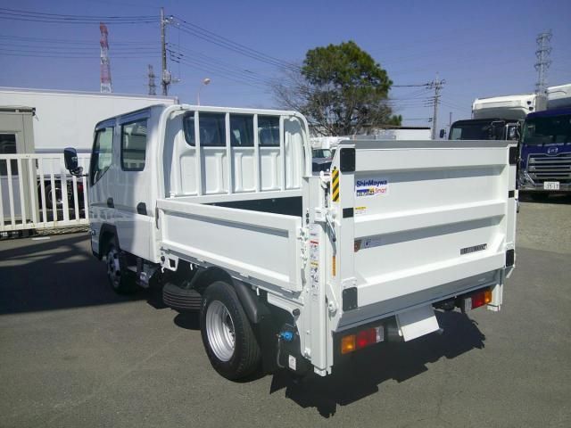 MITSUBISHI CANTER 2025 Image 31
