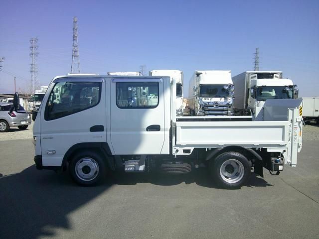 MITSUBISHI CANTER 2025 Image 31