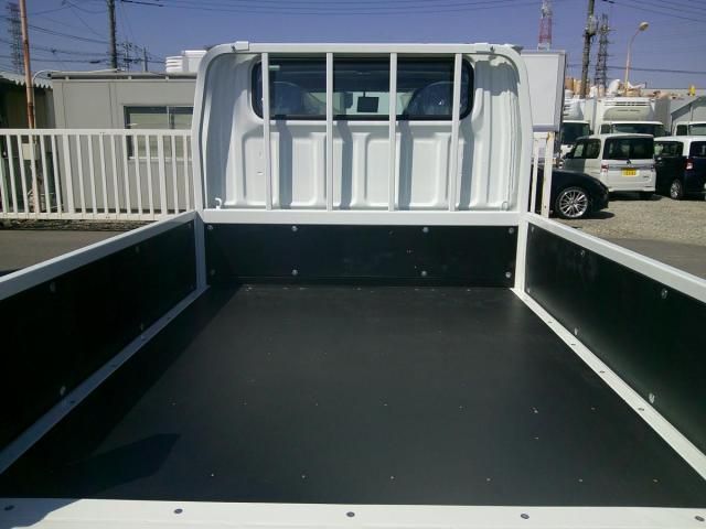 MITSUBISHI CANTER 2025 Image 31