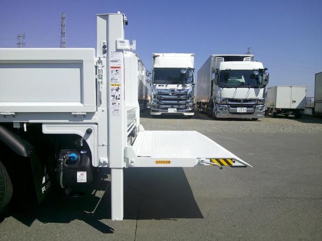 MITSUBISHI CANTER 2025 Image 31