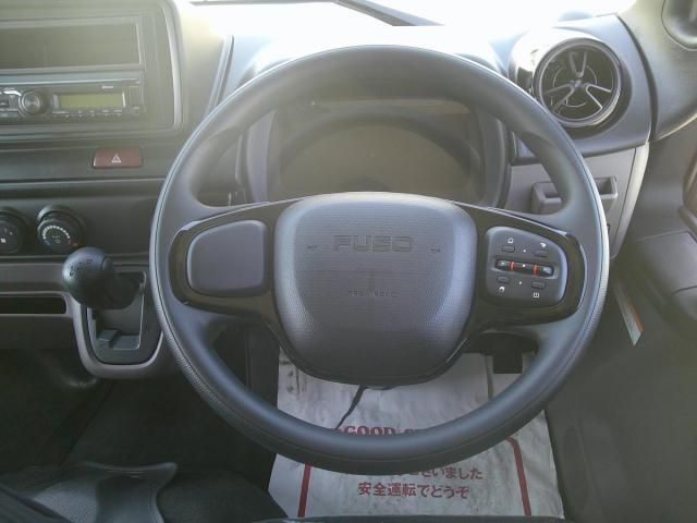 MITSUBISHI CANTER 2025 Image 31