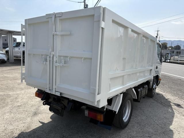 HINO DUTRO 2016 Image 31