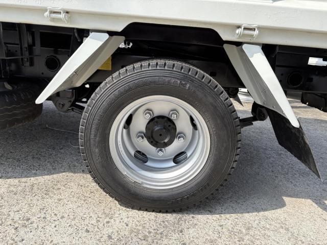 HINO DUTRO 2016 Image 31