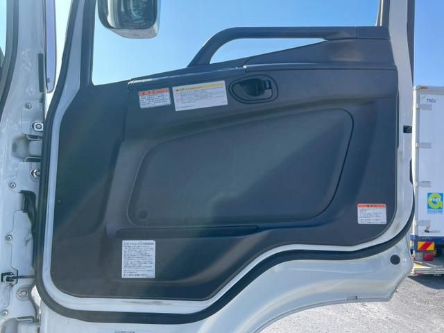 MITSUBISHI FUSOU SUPER GREAT 2024 Image 31