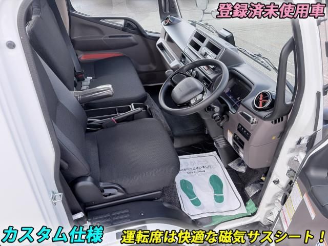 MITSUBISHI CANTER 2025 Image 31