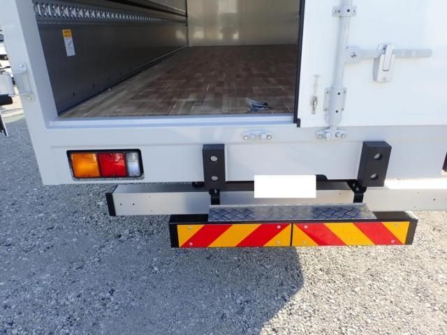 MITSUBISHI FUSOU FIGHTER 2025 Image 31