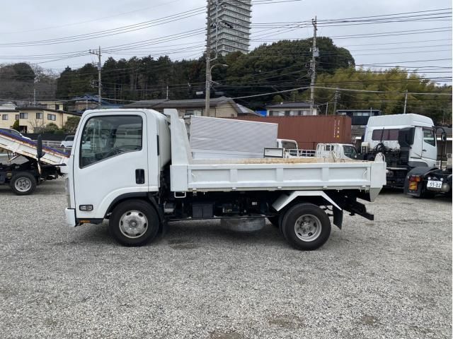 ISUZU ELF 2012 Image 31