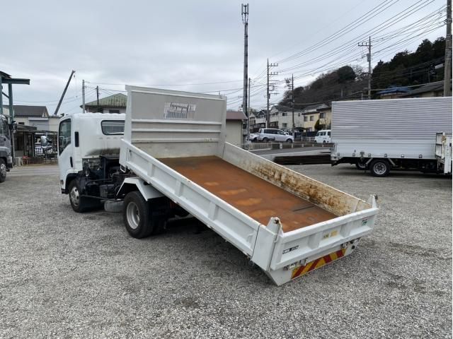 ISUZU ELF 2012 Image 31