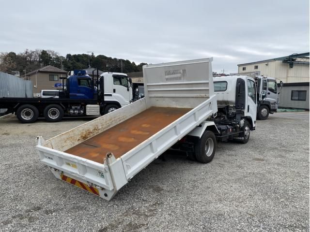 ISUZU ELF 2012 Image 31