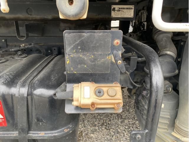 ISUZU ELF 2012 Image 31