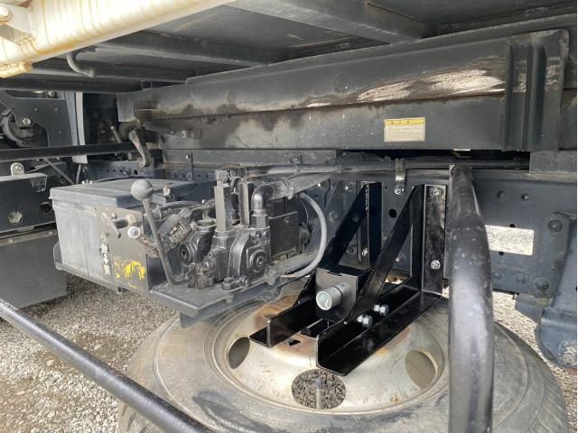 ISUZU ELF 2012 Image 31