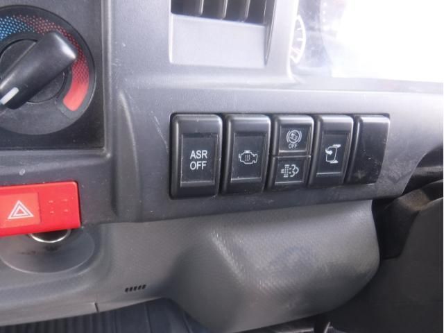 ISUZU ELF 2019 Image 31