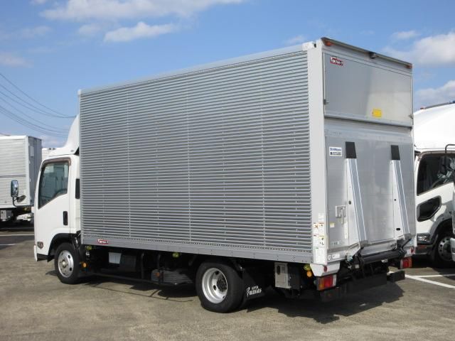 ISUZU ELF 2017 Image 31